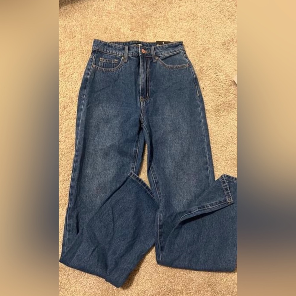 Brand new* Fashion Nova straight leg jeans